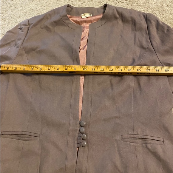 Glorious gals jacket without size but measurements included - Picture 4 of 10